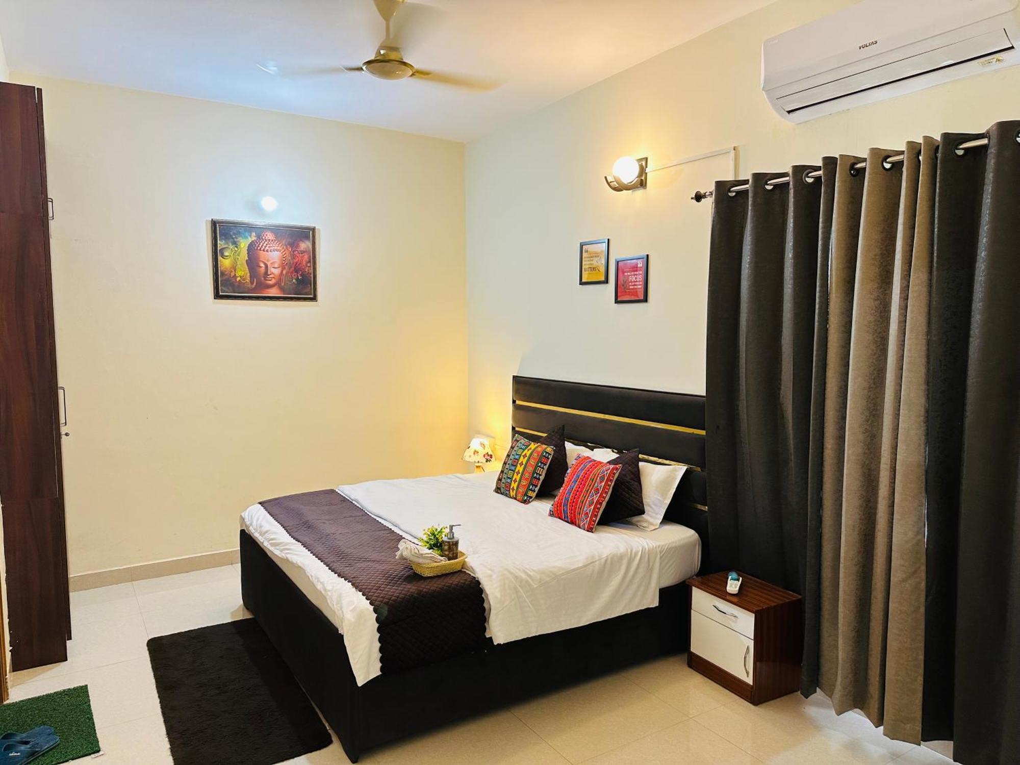 Zoomstay - 3Bhk Apartments Varanasi Exterior photo